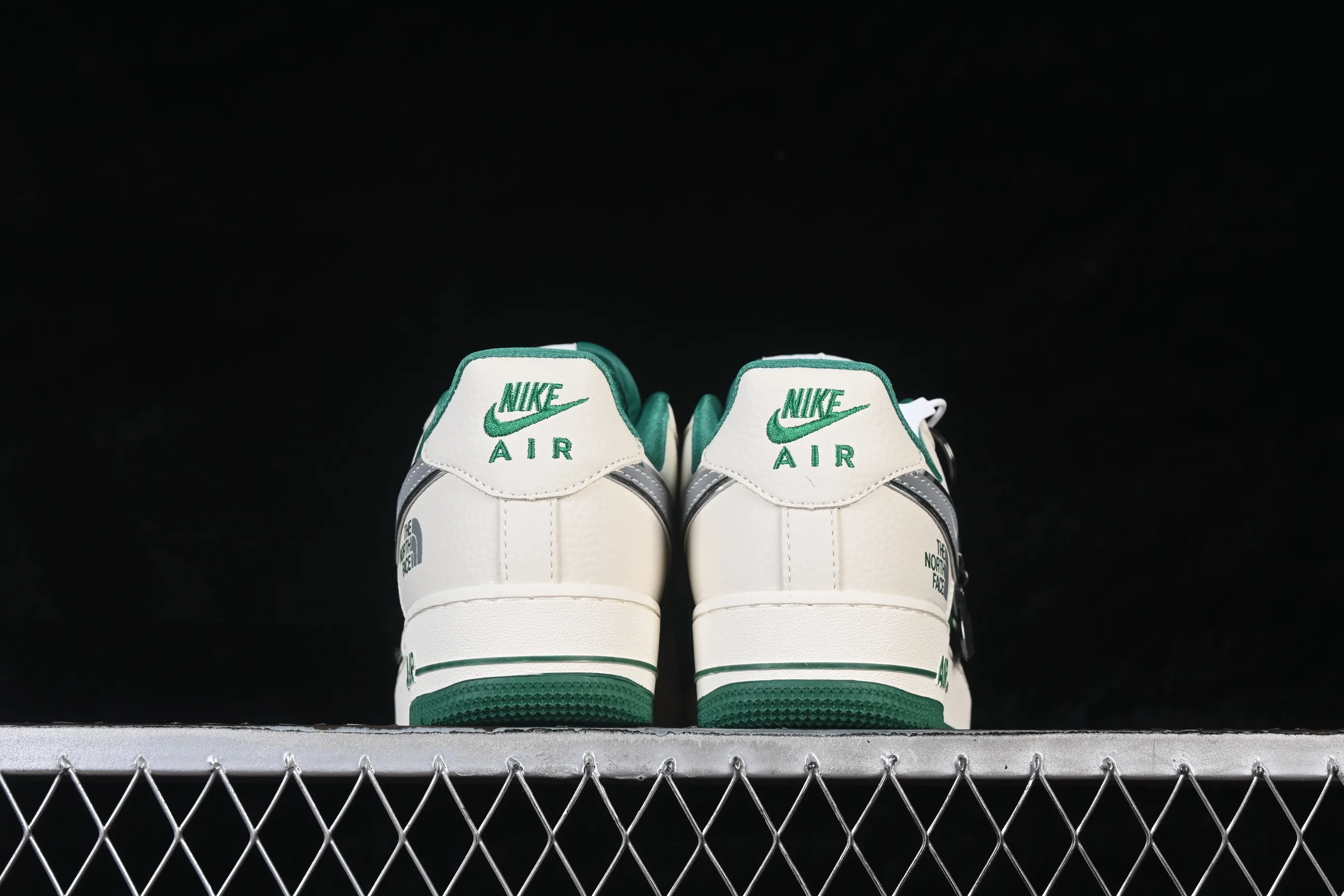 All categories Nk Air Force 1 Air Force series Nk Air Force 1 Low Air Force low-top Nike Air Force 1'07 Low North Face joint Air Force 1 low-top casual sneakers DF0188-113